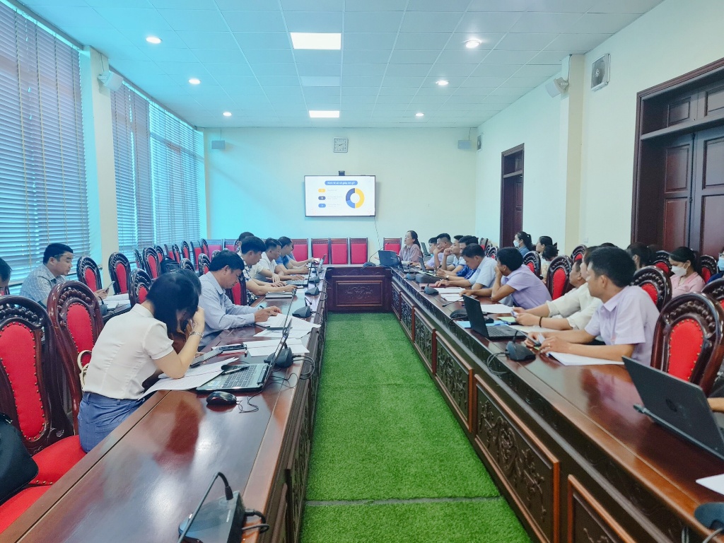 Tập huấn, bồi dưỡng kiến thức chuyển đổi số cho cán bộ, công chức, viên chức huyện Lạng Giang