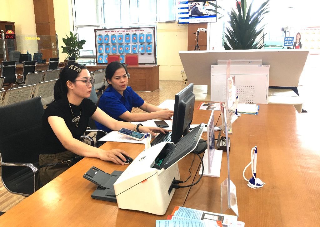 Bắc Giang: Hồ sơ thủ tục hành chính được xử lý trực tuyến vượt chỉ tiêu