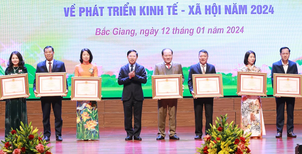 Bắc Giang phát động các phong trào thi đua yêu nước năm 2024