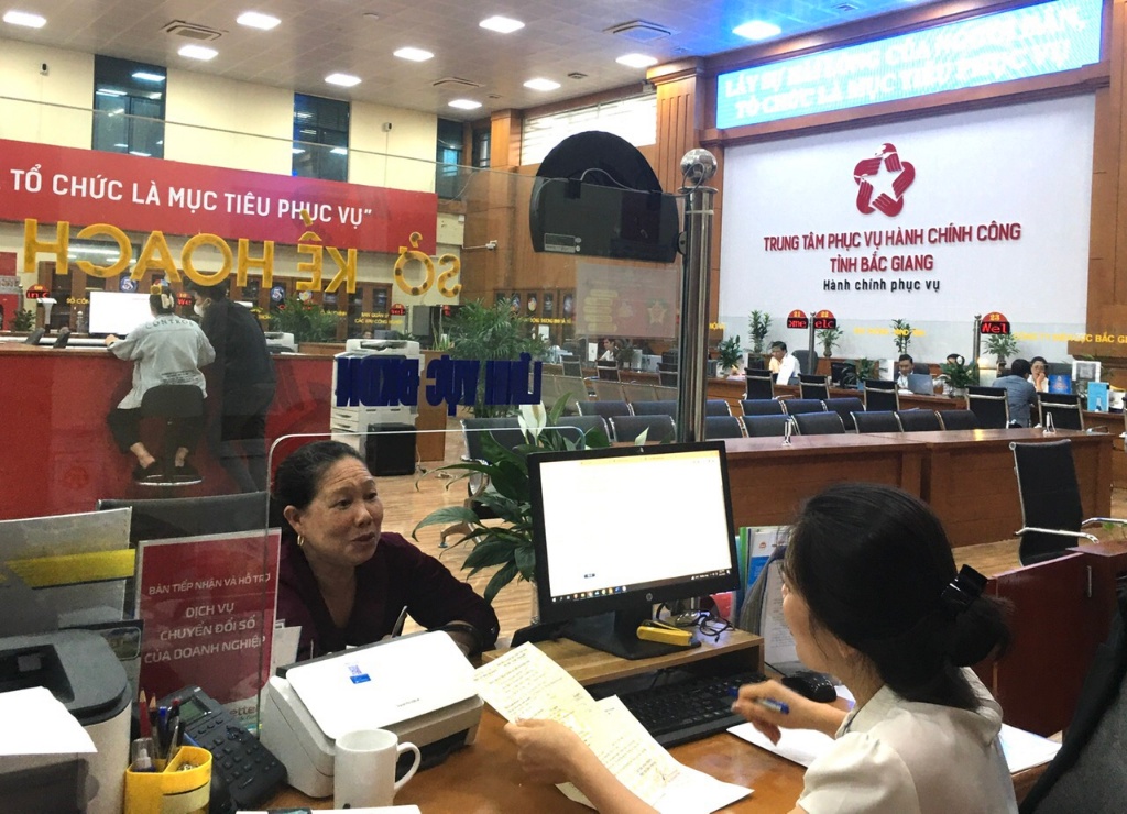 Trung tâm Phục vụ hành chính công tỉnh Bắc Giang: 100% hồ sơ trả trước hạn và đúng hạn