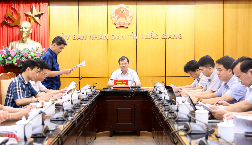 Focus on removing difficulties and speeding up implementation of investment projects on...|https://hcc.bacgiang.gov.vn/web/chuyen-trang-english/detailed-news/-/asset_publisher/MVQI5B2YMPsk/content/focus-on-removing-difficulties-and-speeding-up-implementation-of-investment-projects-on-construction-and-business-of-industrial-zone-infrastructure