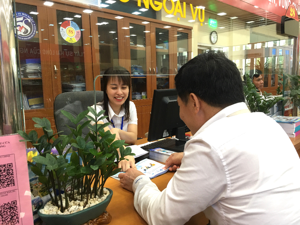 Trung tâm Phục vụ hành chính công tỉnh Bắc Giang không ngừng nâng cao chất lượng phục vụ|https://hcc.bacgiang.gov.vn/chi-tiet-tin-tuc/-/asset_publisher/M0UUAFstbTMq/content/bac-giang-trung-tam-phuc-vu-hanh-chinh-cong-khong-ngung-nang-cao-chat-luong-hoat-ong