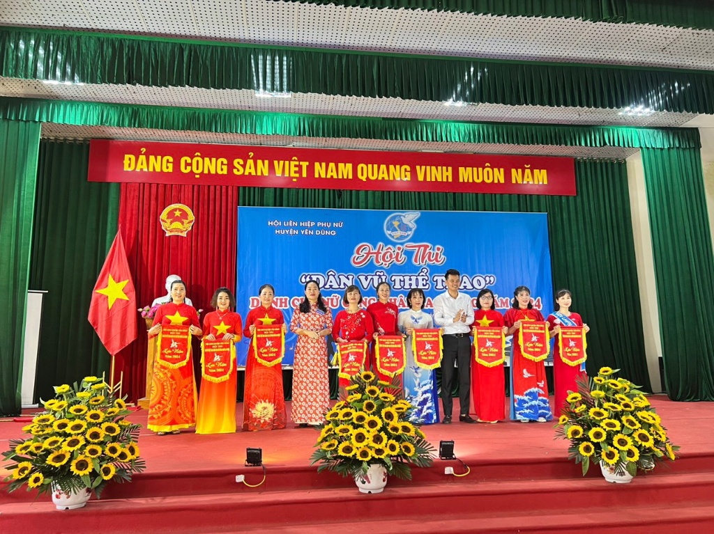Hội LHPN huyện Yên Dũng tổ chức thành công Hội thi “Dân vũ thể thao” dành cho nữ công nhân lao...